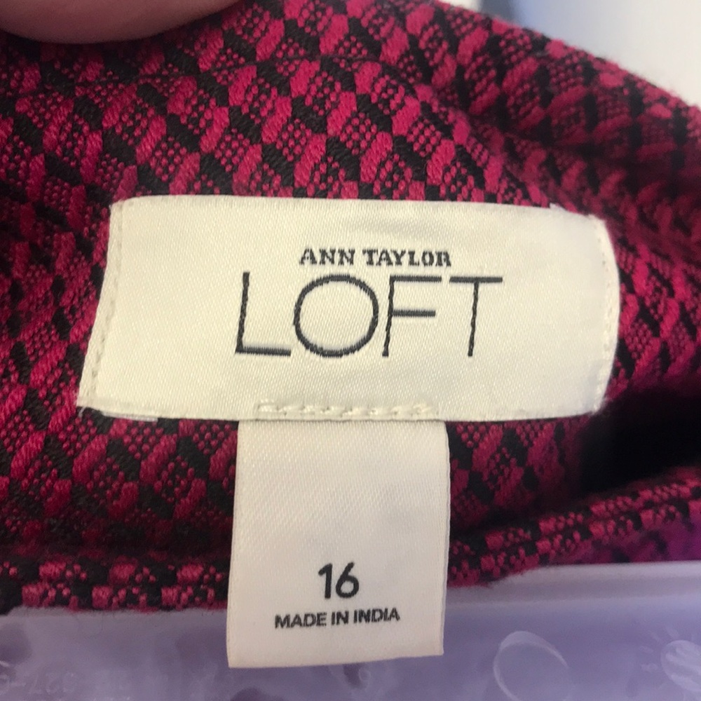 Ann Taylor Skirt - Picture 2 of 2